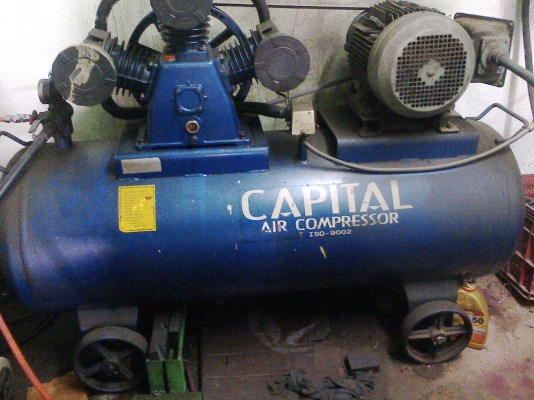 ขายถูก ปั๊มลม200ลิตร ลดให้ตามขอครับ 26000แถมแม็คเนติกกับเบรคเกอร์