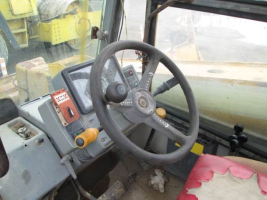 ขายรถตักล้อยาง JCB 527 - 67 สภาพสวย พร้อมใช้งาน