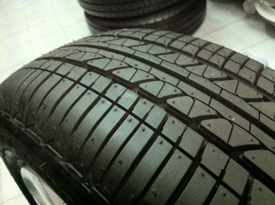 ขายล้อแม็ก Nissan March 15นิ้ว พร้อมยางใหม่ปลายปี12