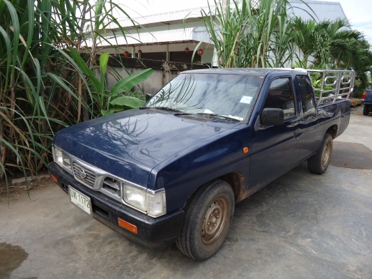 ขาย นิสสัน เครื่องเบนซิน ติดแก๊ส LPG