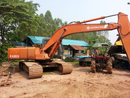 ขายอะใหล่ด่วน HITACHI EX 200-3 สนใจติดต่อด่วน