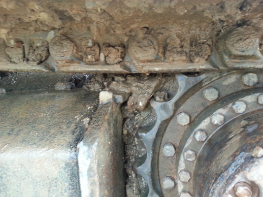 ขายอะใหล่ด่วน HITACHI EX 200-3 สนใจติดต่อด่วน