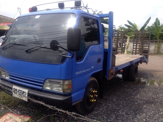6ล้อท้ายลาดISUZU NPR130แรง มีสะพานไฮดรอลิก มีวินลาก...รถเดิมๆไม่เคยทำสี..