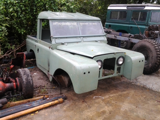 ลงขายใหม่ทิ้งจอง บอดี้ รถแลนด์ S.2 ช่วงสั้น สภาพสมบรูณ์เป็นมีเนียมทั้งคัน  ขาย  19000 - บาทครับ