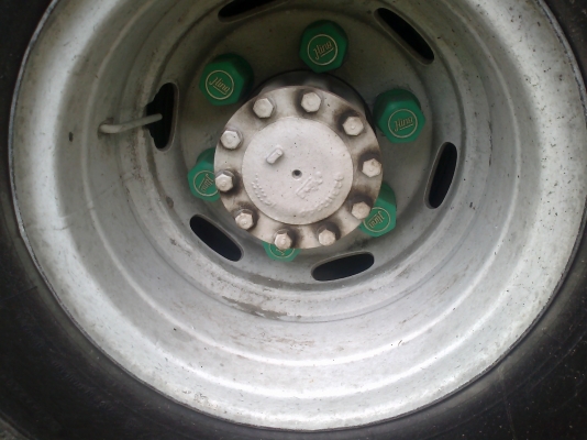 รถแท้ห้างสวยแจ่มๆพร้อมลุย  FC 120 หกล้อตู้แห้งยาว 5.50 เมตรแอร์หนาวพ.เพาเวอร์เครื่องเสียงครบรถใช้งานทุกวัน