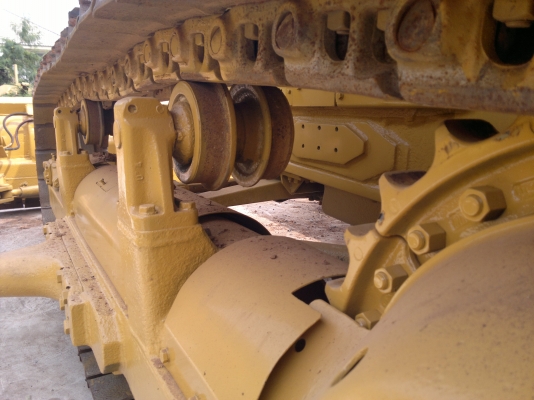 ขายแทรคเตอร์ CAT D5B เครื่อง 44V.