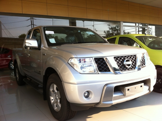 NISSAN NAVARA นาวาร่า ดาวน์เริ่มต้น 0\% เท่านั้นครับ!!!!! + ฟรี Accessories อุปกรณ์ตกแต่งรอบคัน +++++ NAVARA K/C,D/C GR&amp;SV ใหม่ แรงจัด ประหยัดจริง เครื่องยนต์ 2,500 cc 144 แรงม้าแรงบิด 356 นิวตัน-เมตร 6 Speeds และใหม่ล่าสุดกับ NISSAN NAVARA GASOLIN