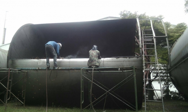 ขายเหล็กแผ่นหนา 6 มิล. ยาว6m. กว้าง 2.50m. มี 8 แผ่น กก.ละ 16 บ. โค้งนิด ดัดแปลงทำงานได้หลากหลายครับ