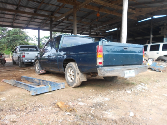 ขายรถนิสสัน BIG M cab ปี 1997