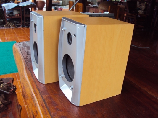 ขาย ...ลำโพงไร้สัญชาติคู่ละ 500 พร้อมส่ง ขาย ...ลำโพงไร้สัญชาติคู่ละ 500 พร้อมส่ง