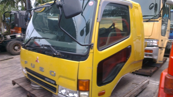 หัว Fuso 628 รุ่นใหม่ เป็นหัวกว้าง ใส่สิบล้อสวย หัว Fuso 628 รุ่นใหม่ เป็นหัวกว้าง ใส่สิบล้อสวย