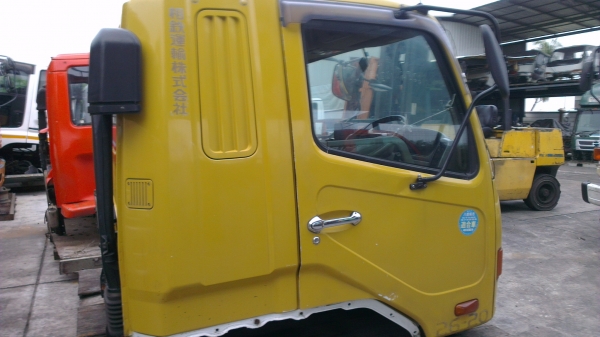 หัว Fuso 628 รุ่นใหม่ เป็นหัวกว้าง ใส่สิบล้อสวย หัว Fuso 628 รุ่นใหม่ เป็นหัวกว้าง ใส่สิบล้อสวย