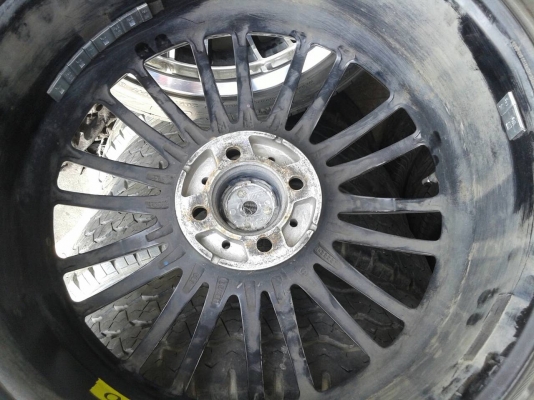 แม็กขอบ 17 4รู100 พร้อมยาง 215 45 17 สัปดาห์ที่ 36 ปี 12 1ชุด