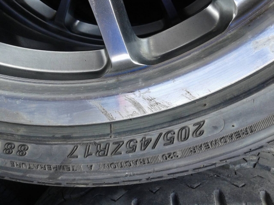 แม็กขอบ 17  4รู100  114  พร้อมยาง 205 45 17 ปี 10