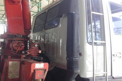 ขาย 3 H สิบล้อเพลาเดียว ติดเครน 3.3 t 3 ท่อน พร้อมใช้ โทร 088-4501277