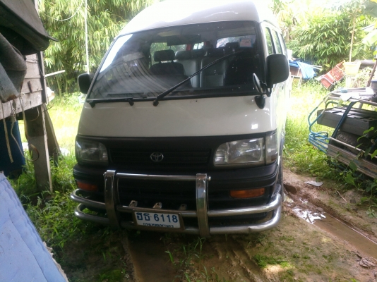 ต้องการขาย!!!  รถตู้  TOYOTA  ช่วงยาว