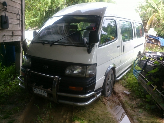 ต้องการขาย!!! รถตู้ TOYOTA ช่วงยาว ต้องการขาย!!! รถตู้ TOYOTA ช่วงยาว