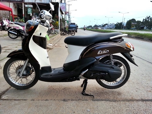 ขายยยย ฟีโน่ ปี52 สีน้ำตาลขาวลายเทห์เฉี่ยวมาก