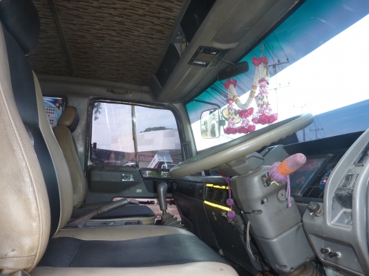 HINO HITECH  195 HP 6 สูบ 10 ล้อ 1พลา ตู้เปียก