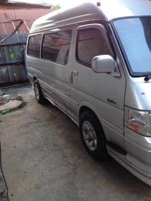 ประกาศขายรถตู้