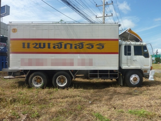 PT2 MITSUBISHI FUSO 195 HP 6สูบ 10 ล้อ 1 เพลา