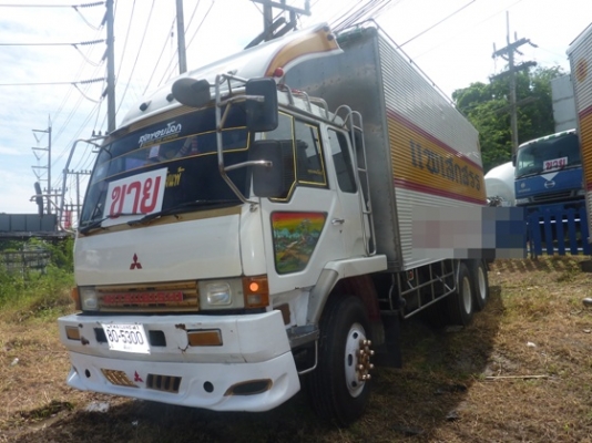 PT2 MITSUBISHI FUSO 195 HP 6สูบ 10 ล้อ 1 เพลา