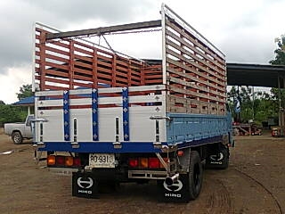 ขายNPR 115แรงม้าF หน้า-หลังอยากซื้อเท่าไรว่ามาครับอยากขาย