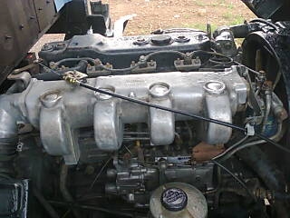 ขายNPR 115แรงม้าF หน้า-หลังอยากซื้อเท่าไรว่ามาครับอยากขาย