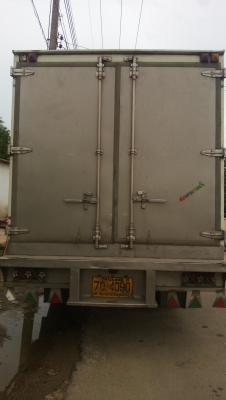 รถบรรทุก 6ล้อ ยี่ห้อ ISUZU ELF NPR 150 สภาพดี