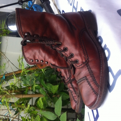 รองเท้าบูช วินเทจ