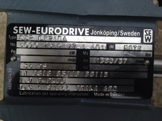 ขายมอเตอร์เกียร์ SEW 0.5 HP. อัตราทด 1:37 สภาพสวยมาก มี 2 ตัวครับ ขายมอเตอร์เกียร์ SEW 0.5 HP. อัตราทด 1:37 สภาพสวยมาก มี 2 ตัวครับ