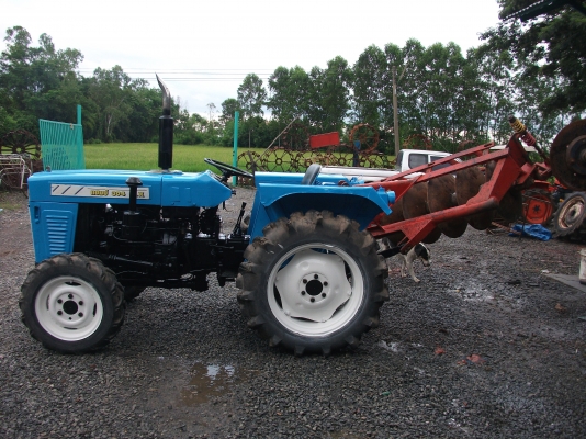 รถไถ แชมป์ 304 SLX ขับเคลื่อน 4 ล้อ พวงมาลัยพาวเวอร์