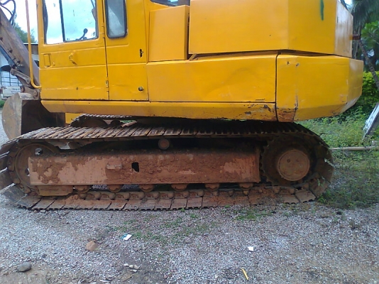 รถแบคโฮ KOMATSU PC100-3 มีลายหัวแย๊กซ์ (หัวกระแทก)  เครื่องดี ปั้มดี