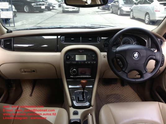 JAGUAR - X-TYPE - 2.5 V6 AT ปี2003 สีฟ้า เกียร์อัตโนมัติ เครื่องเบนซิน 2500cc JAGUAR - X-TYPE - 2.5 V6 AT ปี2003 สีฟ้า เกียร์อัตโนมัติ เครื่องเบนซิน 2500cc