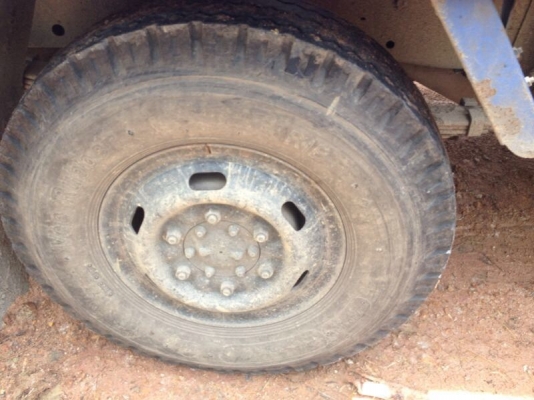 รถอีซูซุ 4 ล้อ NKR 100 แรงม้า ปี 46 ( รถประกอบ ) สนใจติดต่อ 081 - 6079515 รถอีซูซุ 4 ล้อ NKR 100 แรงม้า ปี 46 ( รถประกอบ ) สนใจติดต่อ 081 - 6079515