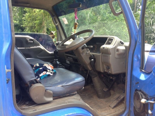 รถอีซูซุ 4 ล้อ NKR 100 แรงม้า ปี 46 ( รถประกอบ ) สนใจติดต่อ 081 - 6079515 รถอีซูซุ 4 ล้อ NKR 100 แรงม้า ปี 46 ( รถประกอบ ) สนใจติดต่อ 081 - 6079515