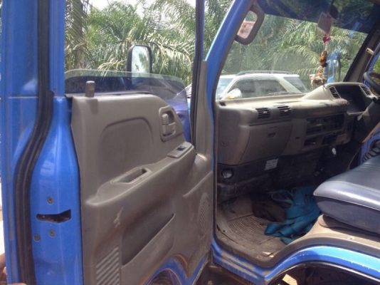 รถอีซูซุ 4 ล้อ NKR 100 แรงม้า ปี 46 ( รถประกอบ ) สนใจติดต่อ 081 - 6079515 รถอีซูซุ 4 ล้อ NKR 100 แรงม้า ปี 46 ( รถประกอบ ) สนใจติดต่อ 081 - 6079515