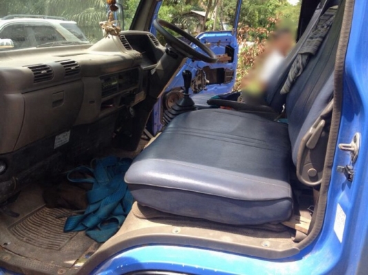 รถอีซูซุ 4 ล้อ NKR 100 แรงม้า ปี 46 ( รถประกอบ ) สนใจติดต่อ 081 - 6079515 รถอีซูซุ 4 ล้อ NKR 100 แรงม้า ปี 46 ( รถประกอบ ) สนใจติดต่อ 081 - 6079515