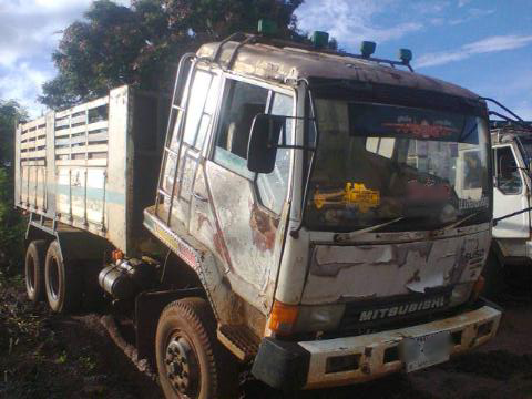 ขายรถบรรทุกสิบล้อดั๊มพ์ Mitsubishi 215 หน้ากากดำ เครื่อง HO7C 195 แรง เกียร์ HO ช่วงล่าง Isuzu 200