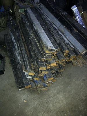 ขายเหล็กกล่อง 1.5นิ้ว*3.00นิ้ว ยาว 115 เซ็น