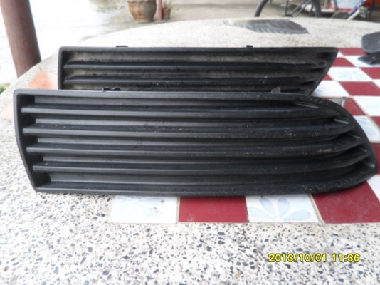 ขายกันโคลนรถเก๋งหน้าหลังและครอบรูสปรอทไล้ท์