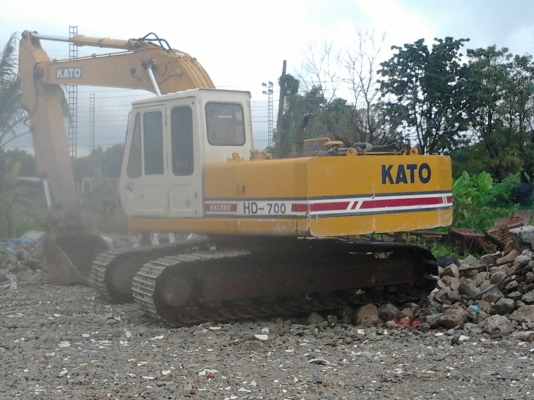 ขาย แบ็คโฮ KATO HD700