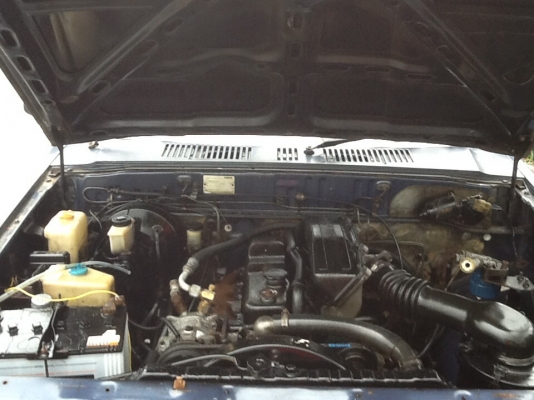 MAZDA B2500 เครื่องISUZU สภาพสวย สวย งาม งาม