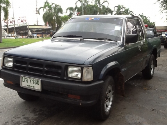 MAZDA B2500 เครื่องISUZU สภาพสวย สวย งาม งาม