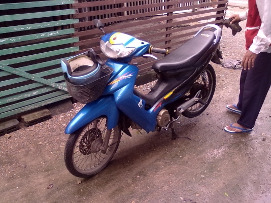 ขายแสมช  3900  บาทครับ  ภาษีขาด51 มีเล่มครับโอนได้