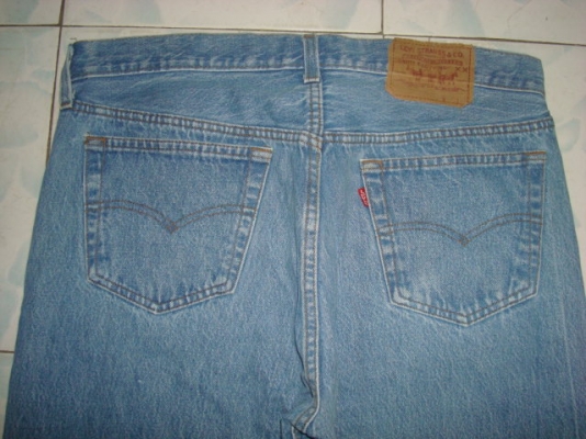 # 9093 # ยีนส์ Levi's 501 ผ้าทราย ของแท้ มือสอง เอว 36นิ้วครึ่ง ยาว 30 เนื้อทรายสวย ตะเข็บสวย made in usa # 9093 # ยีนส์ Levi's 501 ผ้าทราย ของแท้ มือสอง เอว 36นิ้วครึ่ง ยาว 30 เนื้อทรายสวย ตะเข็บสวย made in usa