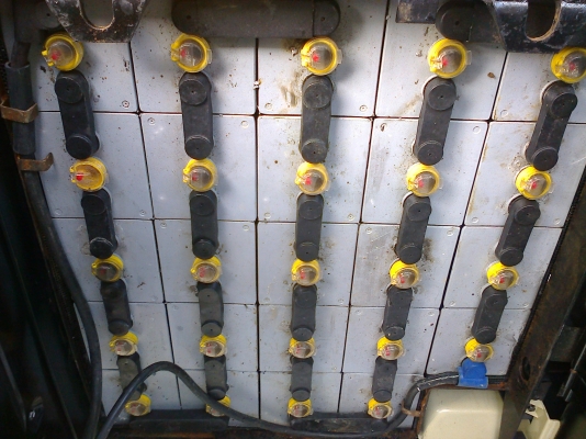 ขาย  85,000  แบตเตอรี่ 48v ใส่รถ TOYOTA รุ่น 7FB25