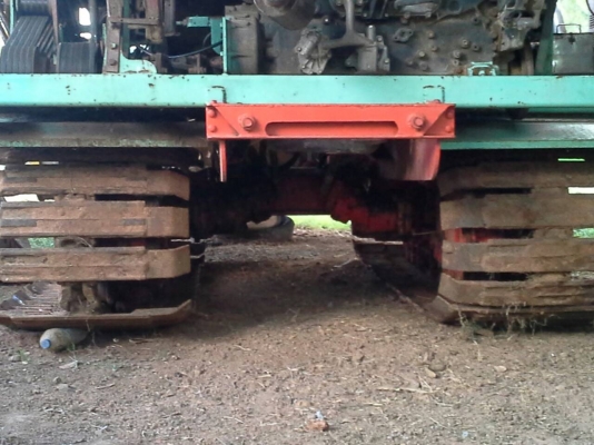 ขายรถเกี่ยวไทยเจริญอุ้ม 2.5 ตัน เครื่อง 210 HP ขายรถเกี่ยวไทยเจริญอุ้ม 2.5 ตัน เครื่อง 210 HP