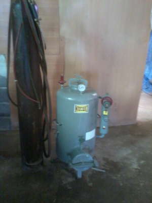 ขายเครื่องเชื่อมแก็สครับ  ลดเหลือ 6000บาท ครบทุกอย่างครับผม