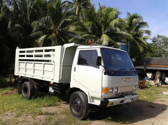 ขาย  Hino  Km777 รถห้าง สภาพดี